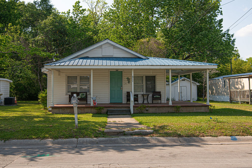 511 South Shore Drive
